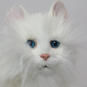 FURREAL Friends INTERACTIVE LULU White Cat 17” Tiger Electronics 2002 Blue Eyes